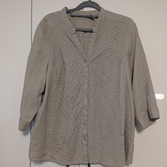 e.col.o.gie Tops - e.col.o.gie short sleeved 100% linen blouse